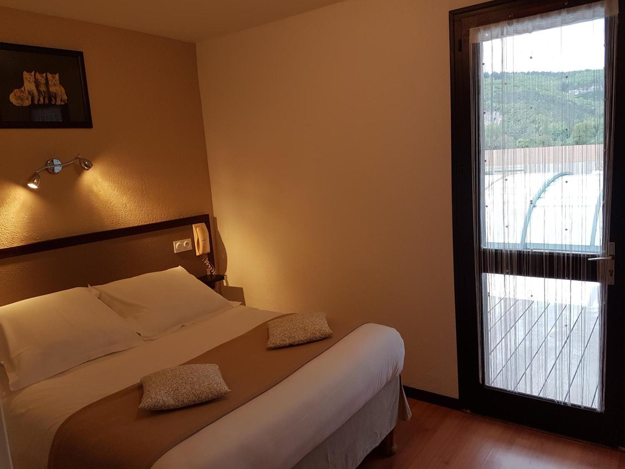 Hotel Les Gabarres Tour-de-Faure Phòng bức ảnh