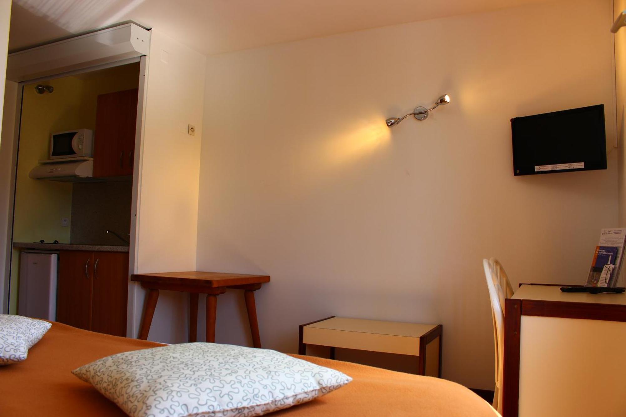 Hotel Les Gabarres Tour-de-Faure Phòng bức ảnh